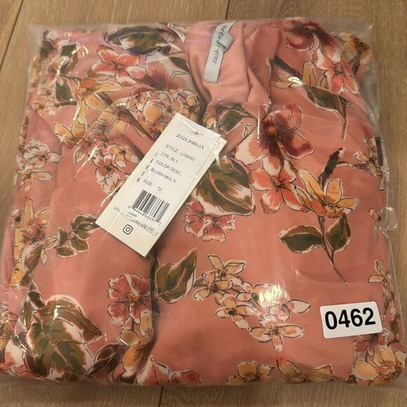 JULIA JORDAN
Ruffle Midi Dress In Pink - Picture 5 of 5